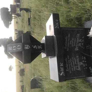 BOOYSE Johannes D. 1953-1988 &amp; Petronella M.H. 1951-