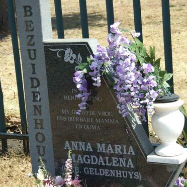 BEZUIDENHOUT Anna Magdalena nee GELDENHUYS 1935-2005