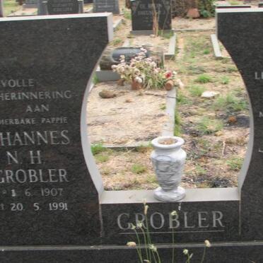 GROBLER Johannes N.H. 1907-1991 &amp; Johanna S. 1912-1977