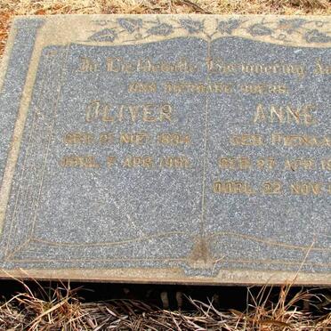 VILLIERS Olivier, de 1894-1961 &amp; Anne PIENAAR 1906-1965