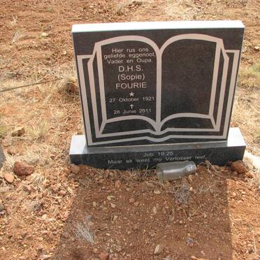 FOURIE D.H.S. 1921-2011