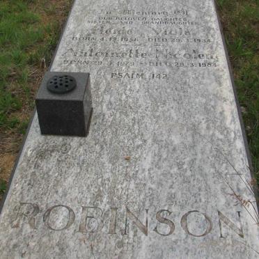 ROBINSON Heide Viola 1956-1984 :: ROBINSON Antoinette Nicolene 1979-1984