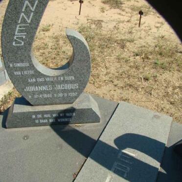 ERLANK Johannes Jacobus 1940-1992