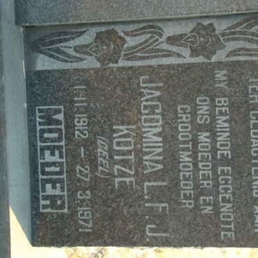 KOTZE Jacomina L.F.J. nee GEEL 1912-1971