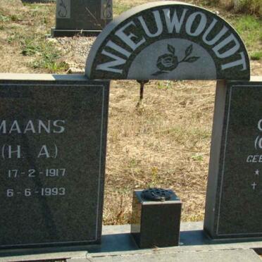 NIEUWOUDT H.A. 1917-1993 &amp; C.F.E. SWANEPOEL 1919-2004