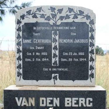 BERG Hendrik Jakobus, van den 1866-1944 &amp; Annie Gertruida SWART 1866-1944