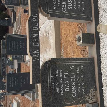 BERG Daniel Cornelius, van den 1927–1986 & Gertruida Susanna nee LANDY 1931–1982 #1