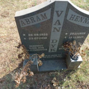 DYK Abram, van 1925-2010 &amp; Henna 1938-2017
