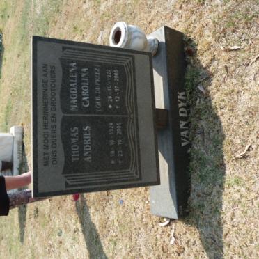 DYK Thomas Andries, van 1924-2005 &amp; Magdalena Carolina DU PREEZ 1927-2005