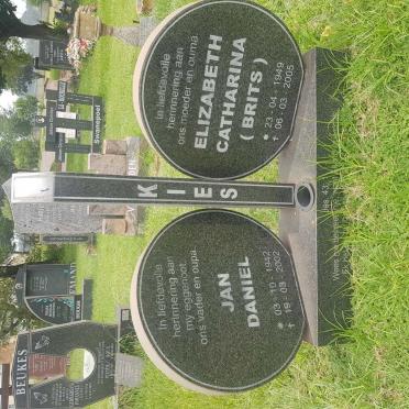 KIES Jan Daniel 1942-2002 &amp; Elizabeth Catharina BRITS 1949-2005