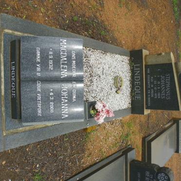 LINDEQUE Stephanus Johannes 1925-1975 &amp; Magdalena Johanna 1932-2008
