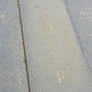 T - Vanne :: Surnames - T