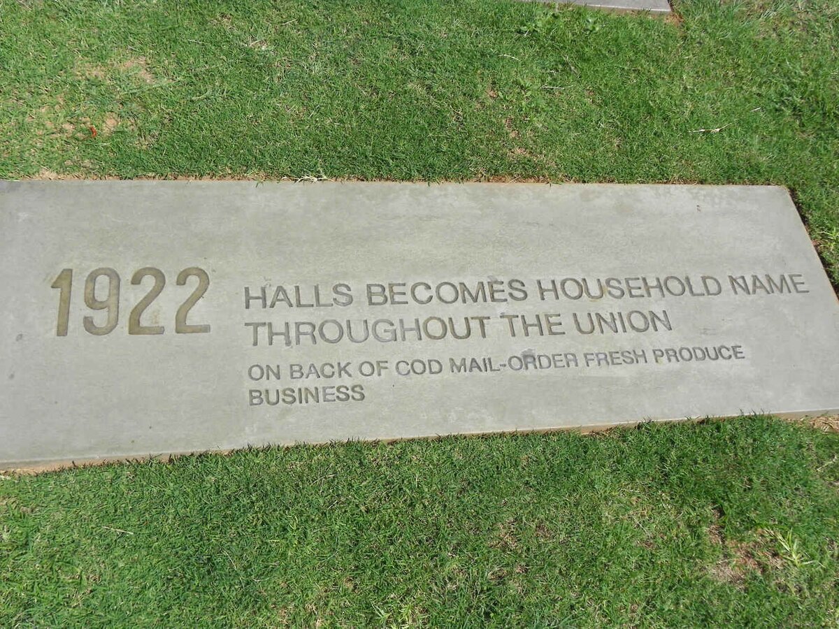 13. HALLS becomes household name throughout the Union 1922