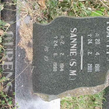 LOURENS T.F. 1916-2001 &amp; S.M. 1914-1998