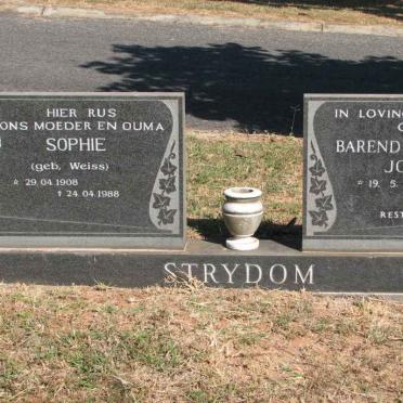 STRYDOM Barend Hendrik Joseph 1911-1974 &amp; Sophie WEISS 1908-1988
