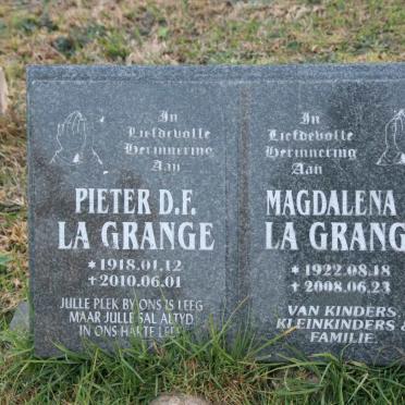 GRANGE Pieter D.F. la 1918-2010 &amp; Magdalena E. 1922-2008