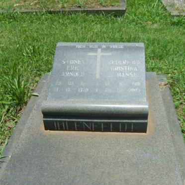 IHLENFELDT Sydney Eric Arnold 19??-1978 &amp; Fredericka Christina HANSEN 1919-2003