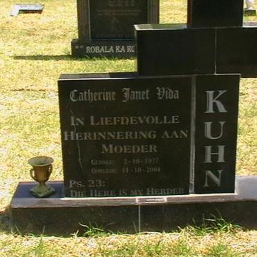 KUHN Catherine Janet Vida 1927-2004