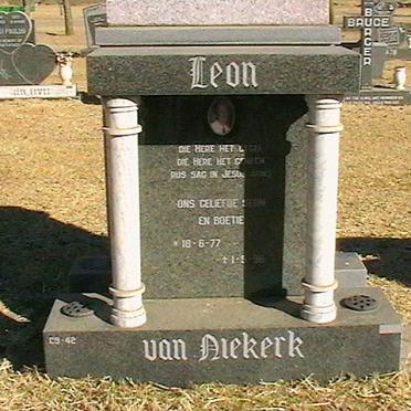 NIEKERK Leon, van 1977-19??