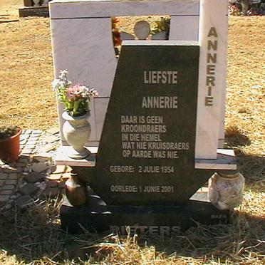 PIETERS Annerie 1954-2001