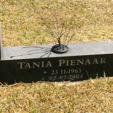 PIENAAR Tania 1963-2004