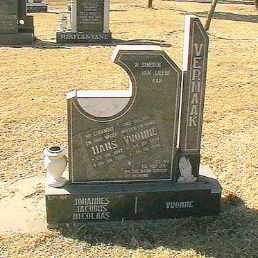 VERMAAK Johannes Jacobus Nicolaas 1947-???? &amp; Yvonne 1954-????