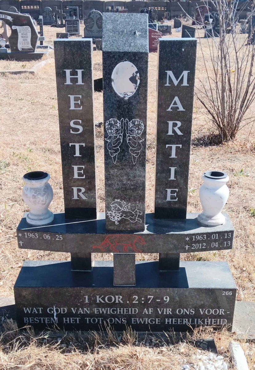 ? Hester 1963- :: ? Martie 1963-2012