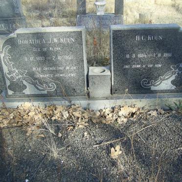 KUUN H.C. 1884-1980 &amp; Dorathea J.W. DE KLERK 1893-1951
