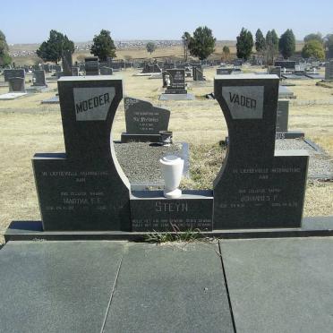 STEYN Johannes P. 1915-1975 &amp; Martha F.F. 1922-1974