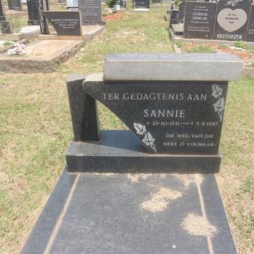 HEUNES Sannie 1921-1987