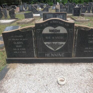 HENNING Chris 1912-1980 &amp; Gladys KEMP 1918-1969