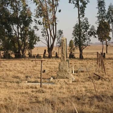 Mpumalanga, STANDERTON district, Grootvley 579, Grootvlei, farm cemetery