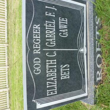 ROETS Gabriel F.J. &amp; Elizabeth C.