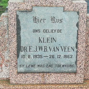 VEEN E.J.W.B., van 1935-1962
