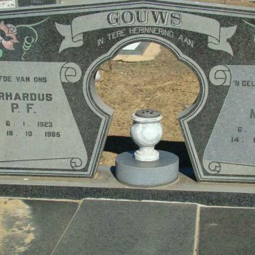 GOUWS Gerhardus P.F. 1923-1985 &amp; Dina Maria 1926-2007