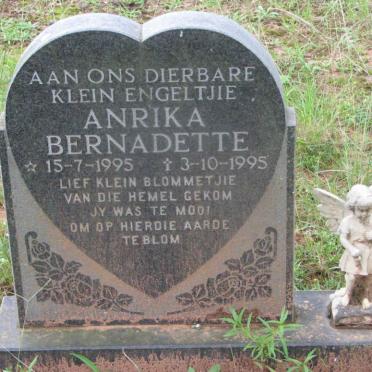 NIEMAND Anrika Bernadette 1995-1995