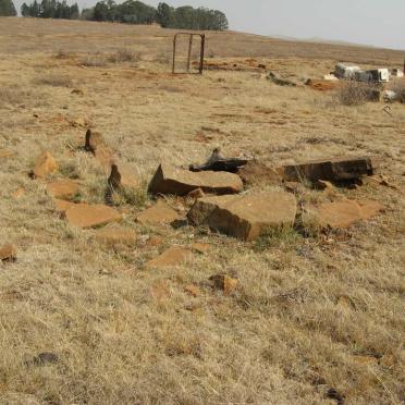 Mpumalanga, WAKKERSTROOM district, Wydgelegen 53, farm cemetery