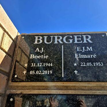 BURGER A.J. 1944-2019 & E.J.M. 1953-