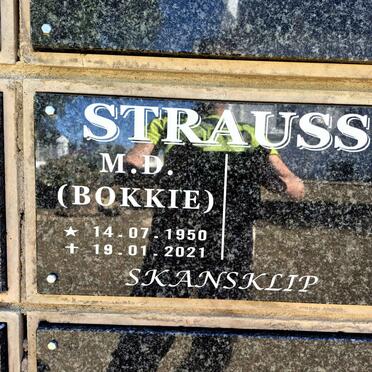 STRAUSS M.D. 1950-2021