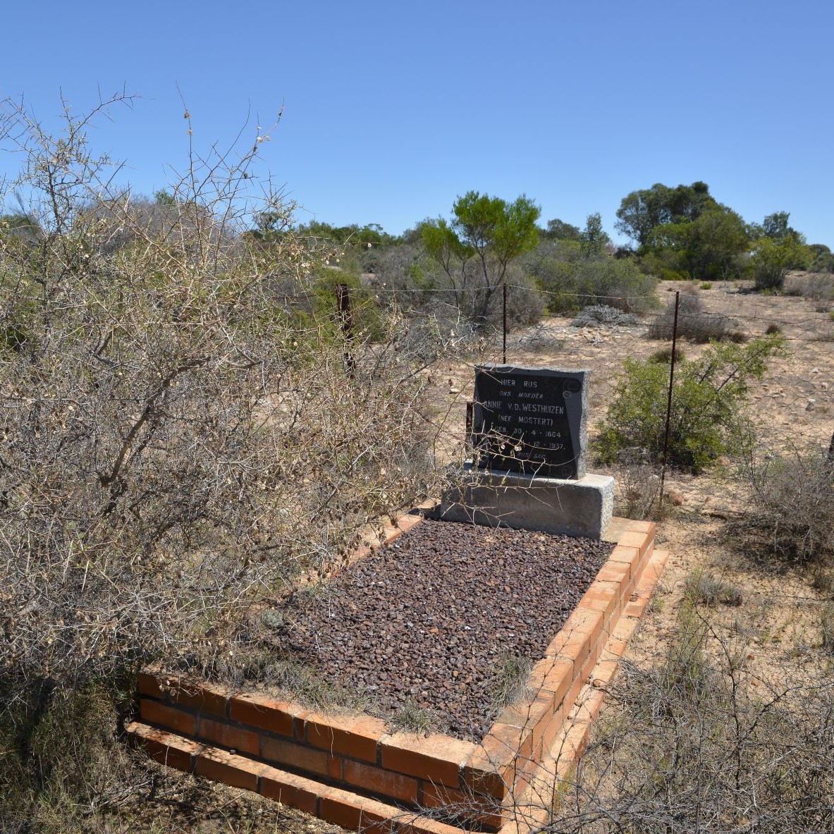 WESTHUIZEN Annie, v.d. nee MOSTERT 1864-1937