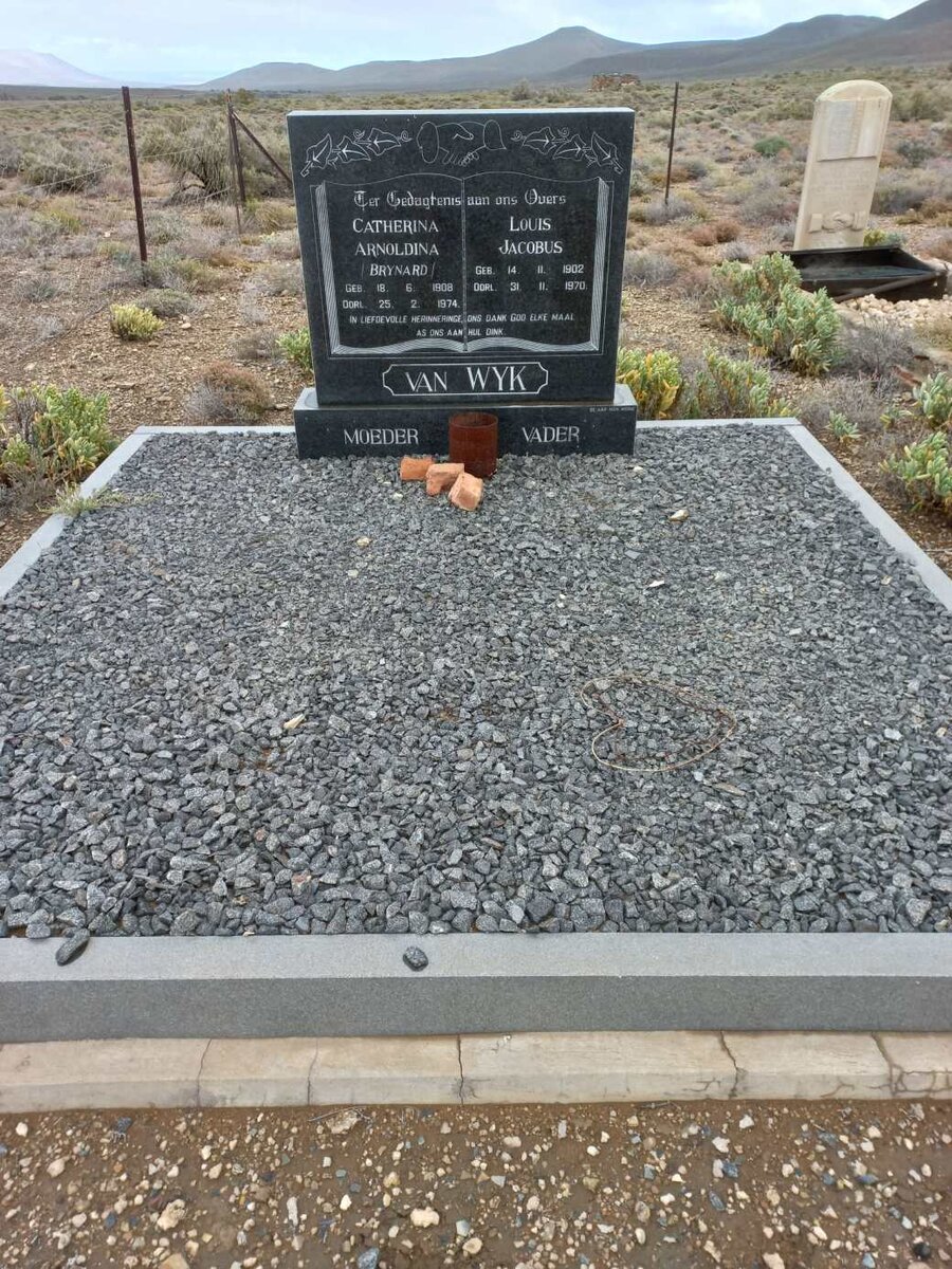 WYK Louis Jacobus, van 1902-1970 & Catherina Arnoldina BRYNARD 1908-1974