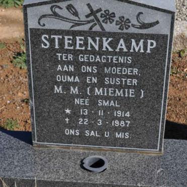 STEENKAMP M.M. nee SMAL 1914-1987