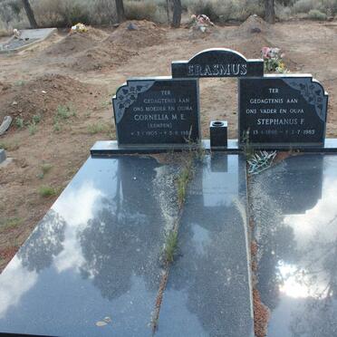 ERASMUS Stephanus F. 1898-1985 &amp; Cornelia M.E. KEMPEN 1905-1985