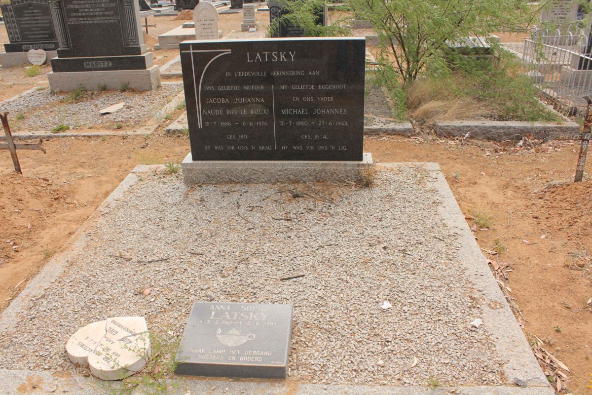 LATSKY Michael Johannes 1880-1943 & Jacoba Johannes Naude nee LE ROUX 1886-1976 :: LATSKY Anna Sophia 1912-1997