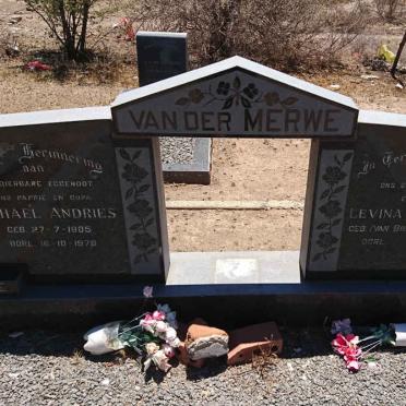 MERWE Michael Andries, van der 1905-1978 &amp; Levina Catharina VAN BILJON 1917-