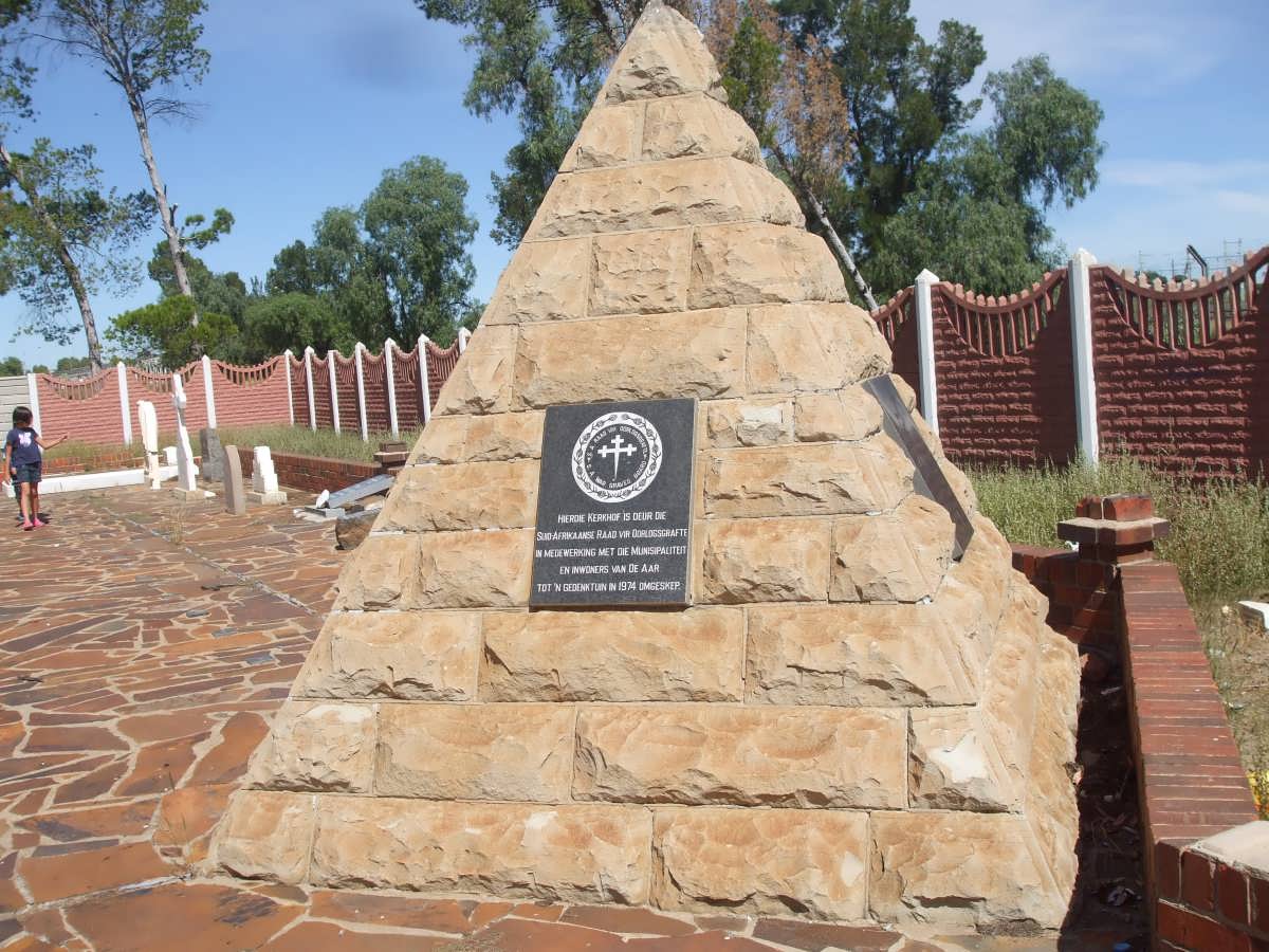 Monument_1