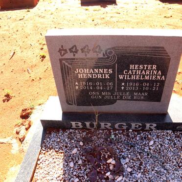 BURGER Johannes Hendrik 1916-2014 & Hester Catharina Wilhelmiena 1916-2013