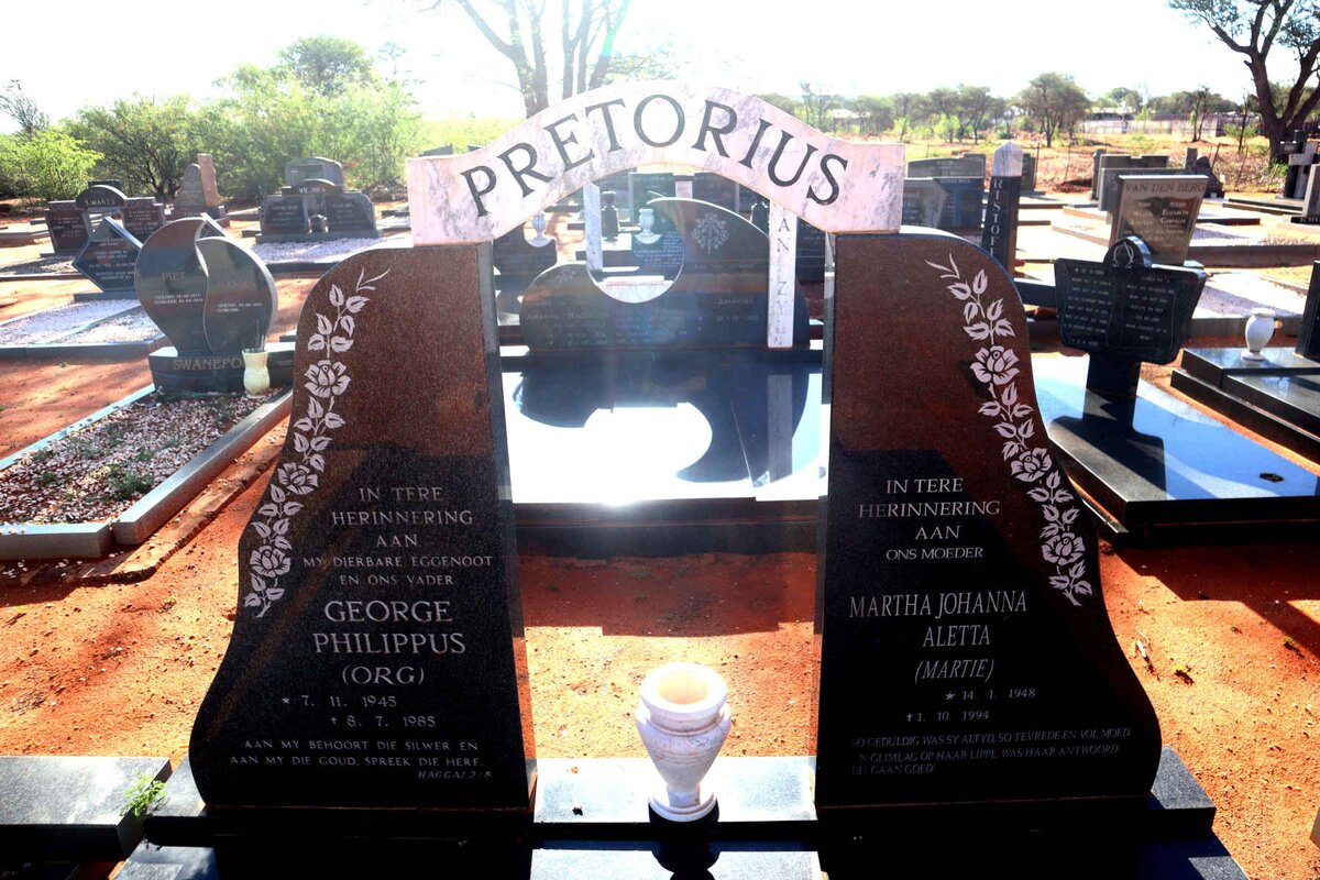 PRETORIUS George Philippus 1945-1985 & Martha Johanna Aletta 1948-1994