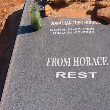 HORACE Jonathan Theo 1969-2006 :: HORACE Cinodea 1970-2006 :: HORACE Junay Roslynne 1999-2006