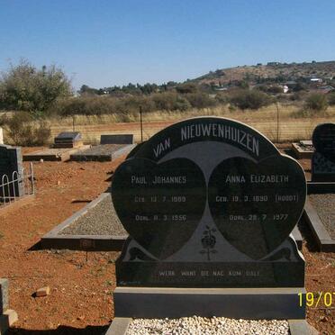 NIEUWENHUIZEN Paul Johannes, van 1889-1956 &amp; Anna Elizabeth ROODT 1890-1977